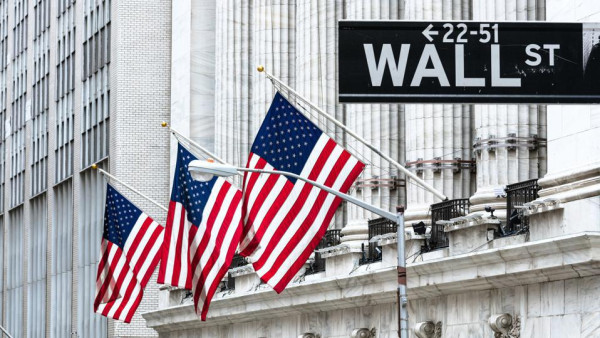 Η έκθεση για την απασχόληση έφερε «ράλι» στη Wall Street